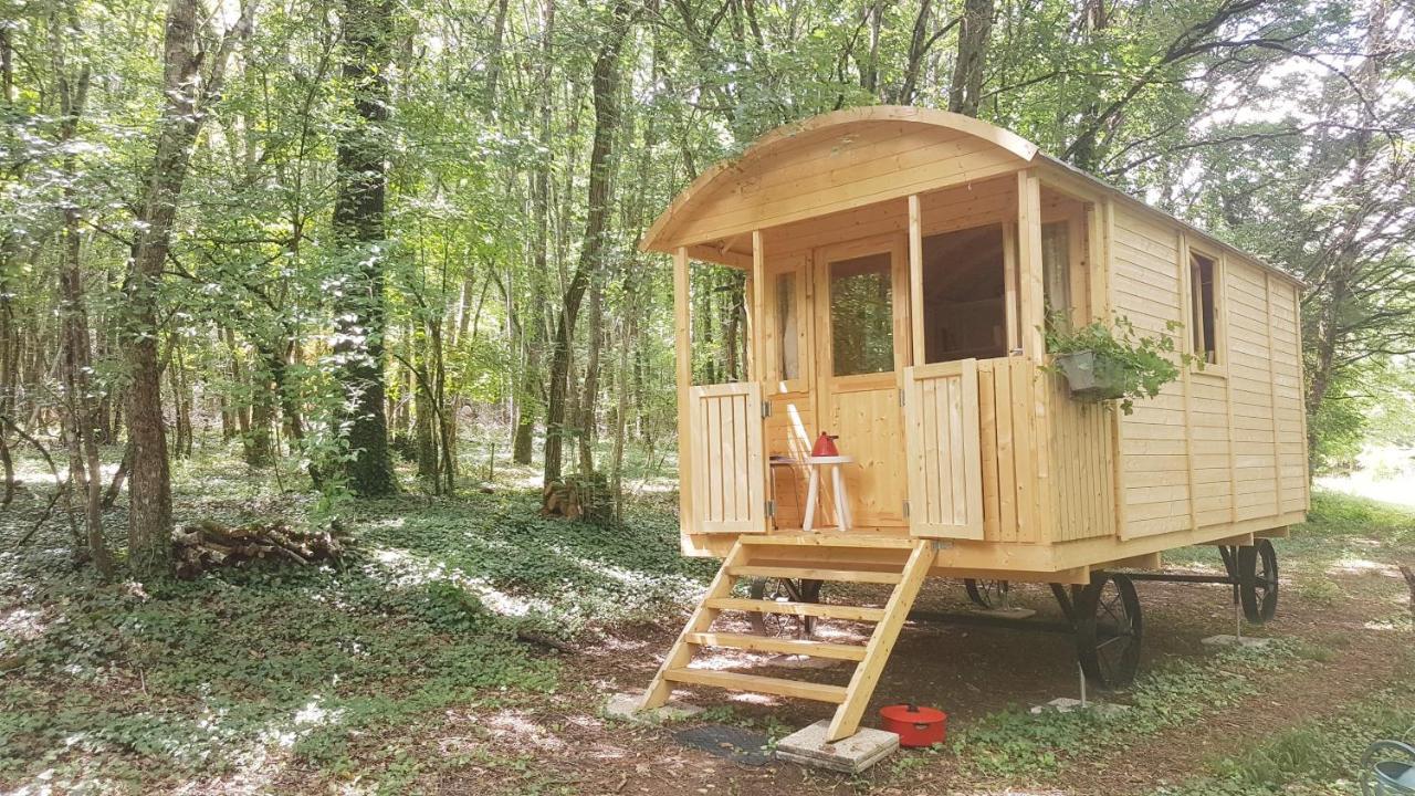 Lovely Shepherds Hut In Chauminet Sougeres-en-Puisaye 外观 照片