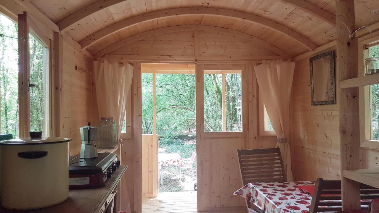 Lovely Shepherds Hut In Chauminet Sougeres-en-Puisaye 外观 照片